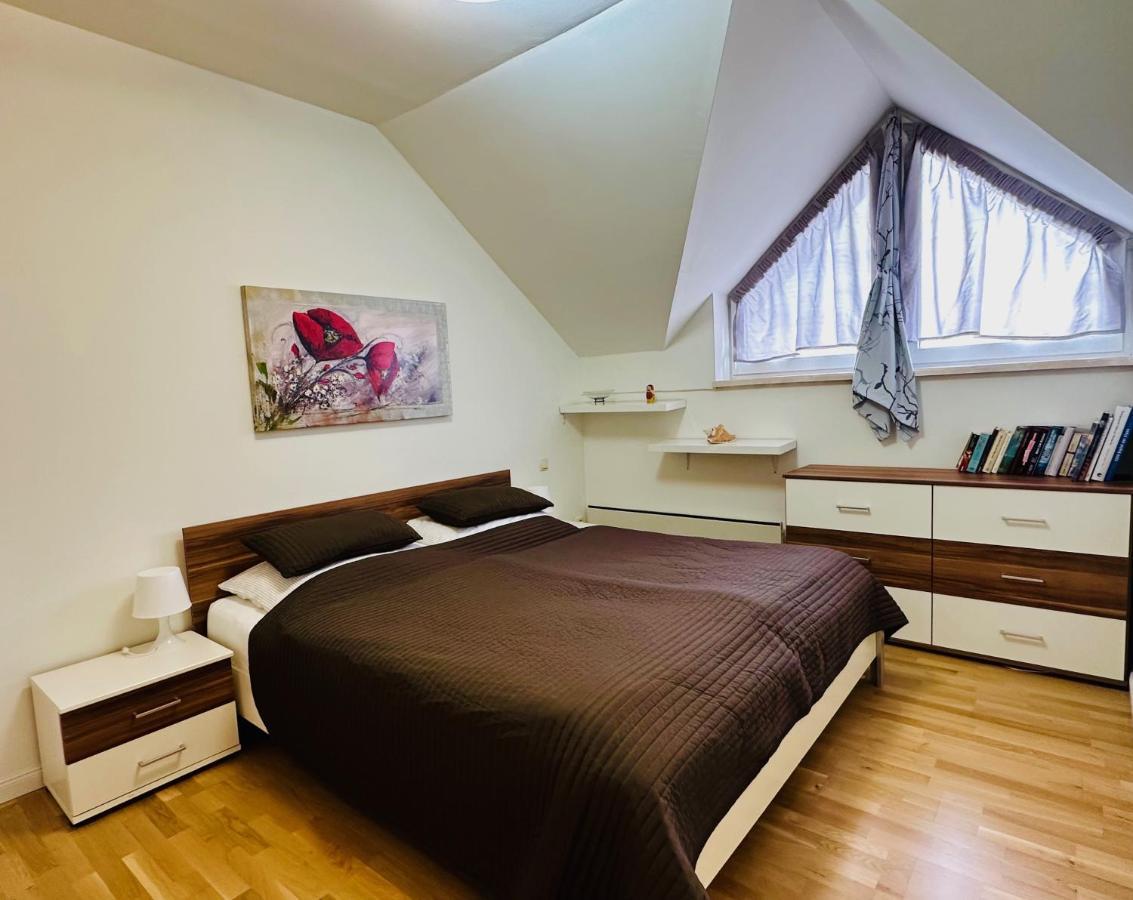 Superior-Apartment Mit Pool Und Seezugang Velden am Wörthersee Dış mekan fotoğraf