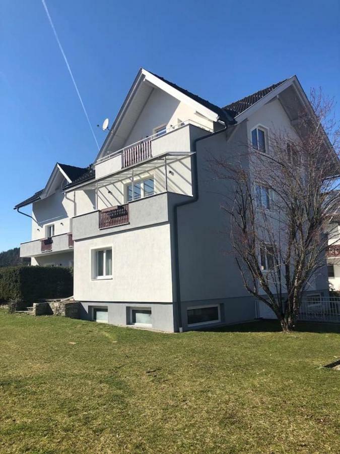 Superior-Apartment Mit Pool Und Seezugang Velden am Wörthersee Dış mekan fotoğraf