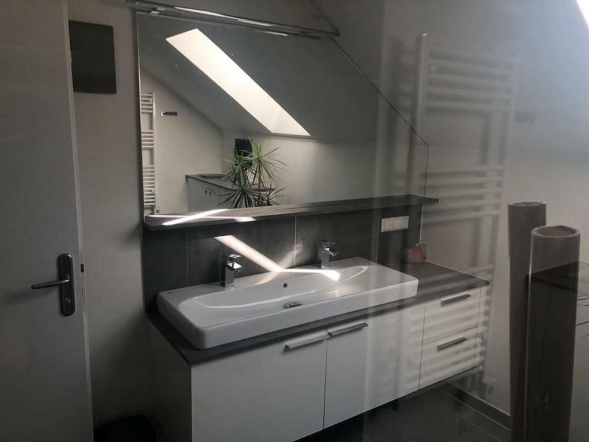 Superior-Apartment Mit Pool Und Seezugang Velden am Wörthersee Dış mekan fotoğraf
